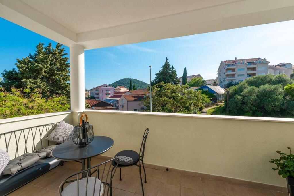 Apartment Kate With Free Parking Дубровник Екстер'єр фото