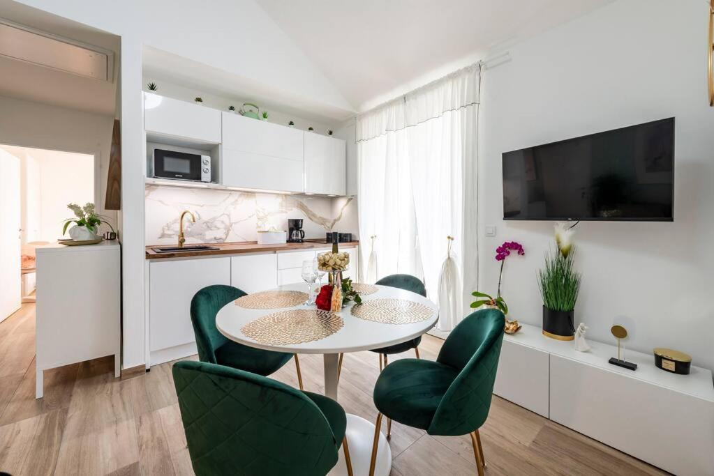 Apartment Kate With Free Parking Дубровник Екстер'єр фото